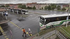 Omezení parkování autobusů na odstavné ploše u Centrálního autobusového nádraží... Omezení parkování autobusů na odstavné ploše u Centrálního autobusového nádraží...
