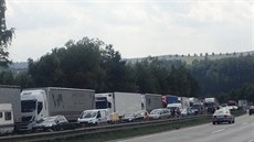Nehoda dvou aut v úterý dopoledne zastavila provoz na 26. kilometru dálnice D1.... Nehoda dvou aut v úterý dopoledne zastavila provoz na 26. kilometru dálnice D1....