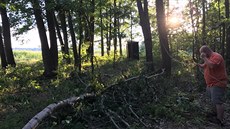 Odřezáno, uklizeno. Podrobná kontrola kabeláže zjistila jen kosmetická... Odřezáno, uklizeno. Podrobná kontrola kabeláže zjistila jen kosmetická...