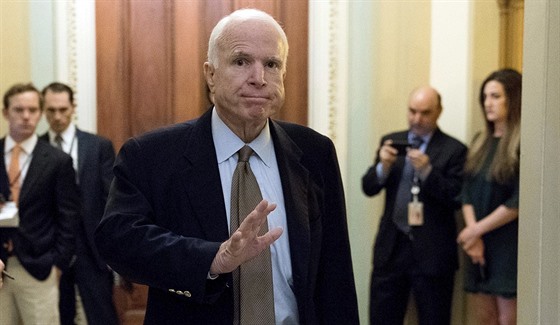 Republikánský senátor John McCain na snímku z ervna 2017