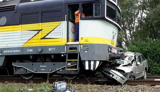 Na elezniním pejezdu ve Vracov na Hodonínsku se srazilo auto s vlakem....
