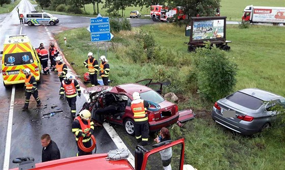 U Hazlova na Chebsku se stala nehoda kamionu a dvou osobních aut. (27. 7. 2017)