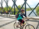 Cyklostezka Chmelo Velo zaíná na most pes Ohi.