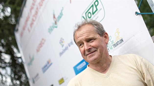 Pořadatel Hlincohorského triatlonu Karel Strolený. Pořadatel Hlincohorského triatlonu Karel Strolený.