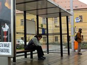 Autobusová zastávka. (ilustrační foto) Autobusová zastávka. (ilustrační foto)