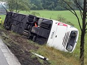 Maďarský zájezdový autobus s čínskými turisty havaroval u Horního Bolíkova na... Maďarský zájezdový autobus s čínskými turisty havaroval u Horního Bolíkova na...