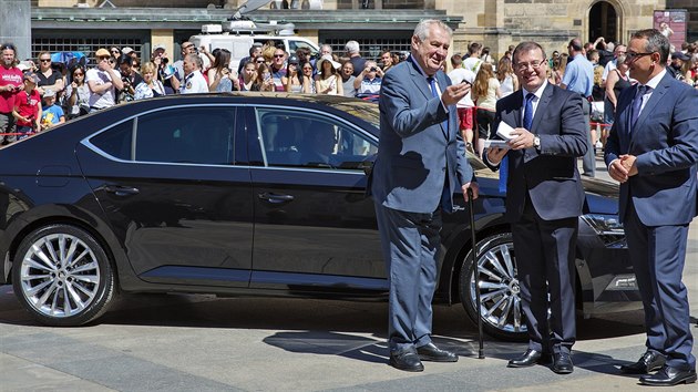 Od roku 2015 vyuv prezident Milo Zeman vz koda Superb tet generace.