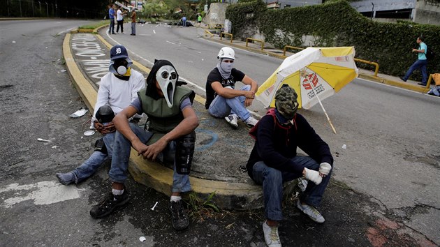 Ve Venezuele vypukla tyiadvacetihodinov   celosttn stvka jako protest proti vld Nicolse Madura. Demonstranti tak zablokovali ulice. (20. ervence 2017)