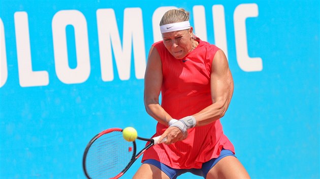 Lucie Hradeck bojuje na turnaji v Olomouci.