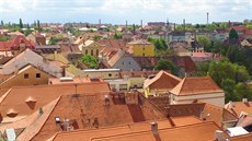 Pohled na střechy domů a komíny, kterých bylo na začátku minulého století... Pohled na střechy domů a komíny, kterých bylo na začátku minulého století...