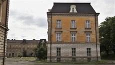 Armádou opuštěná Dukelská kasárna v Opavě se možná dočkají rozvoje, město tam... Armádou opuštěná Dukelská kasárna v Opavě se možná dočkají rozvoje, město tam...