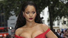 Rihanna (Londýn, 24. července 2017) Rihanna (Londýn, 24. července 2017)