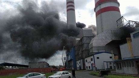 Pohled na poár odsiovacího zaízení elektrárny Dtmarovice na Karvinsku. (28....