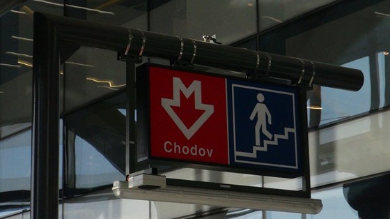Provoz metra C omezil pád lovka do kolejit ve stanici Chodov (31. ervence...