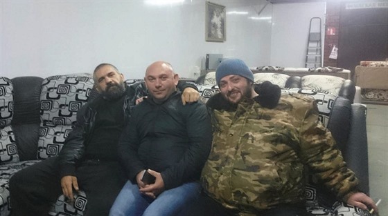 Alexandr Promogajbo (vlevo) padl v Sýrii 25. dubna 2017. Na snímku z roku 2016...