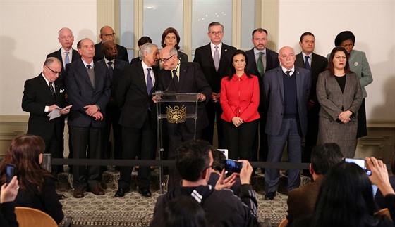 Ministi dvanácti amerických stát se seli v Lim a odsoudili diktátorské...