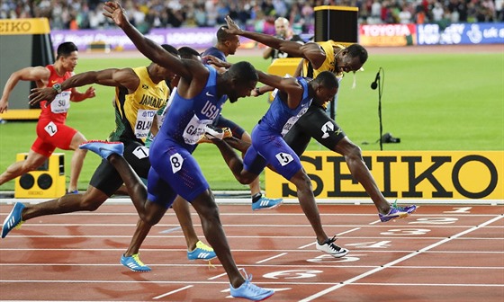 BRONZOV CL. Je dobojovno. Usain Bolt ve svm posledn stovce na vrcholn...