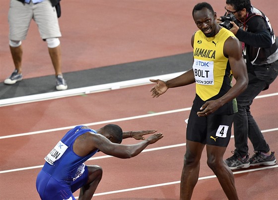 POKLONA RIVALA. Byl hodn podivný, ten druhý atletický veer v Londýn. Usain...