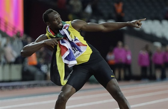 Jamajsk sprinter Usain Bolt na MS v Londn na stovce dobhl pro bronz....