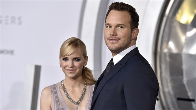 Anna Farisová a Chris Pratt (Los Angeles, 14. prosince 2016) Anna Farisová a Chris Pratt (Los Angeles, 14. prosince 2016)