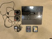 Vzácný prototyp nikdy nevydané konzole Atari 2700 Vzácný prototyp nikdy nevydané konzole Atari 2700