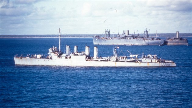 Americk lod na cest ke Guadalcanalu (srpen 1942)