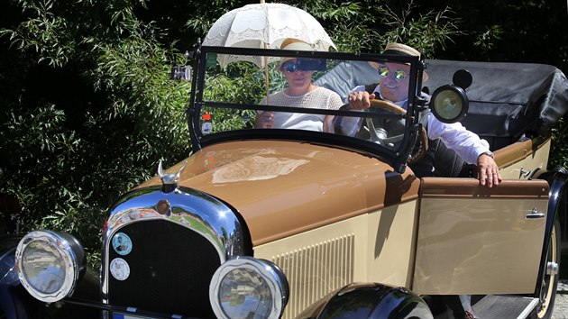 Pehldka automobilovch vetern v Marinskch lznch.  Automobil Chrysler 58 Touring z roku 1925  Richarda Jani (5. srpna 2017).