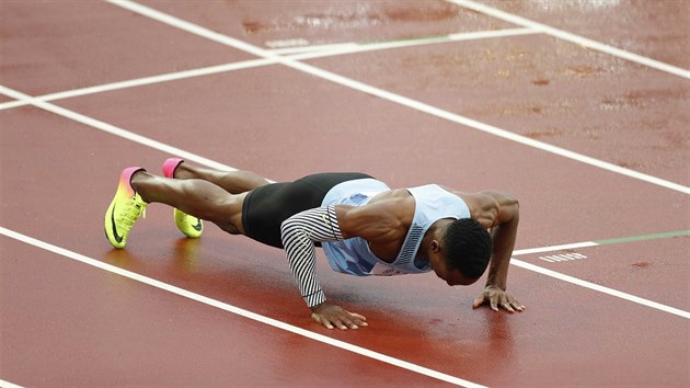 CL SPLNN. Isaac Makwala slav postup do semifinle na trati 200 metr na...