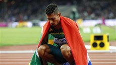 Wayde van Niekerk obhájil titul mistra světa v běhu na 400 metrů. Wayde van Niekerk obhájil titul mistra světa v běhu na 400 metrů.