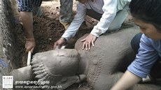 Archeologové objevili v kambodžském chrámovém komplexu Angkor Vat zachovalou... Archeologové objevili v kambodžském chrámovém komplexu Angkor Vat zachovalou...