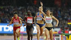Nmka Krauseová slaví postup do finále na 3000 metr s pekákami na...
