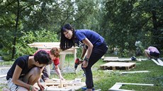 Dobrovolnice na workcampu v Plzni. Dobrovolnice na workcampu v Plzni.