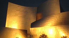 Koncertní sál Disney Hall, který navrhl Frank Gehry.
