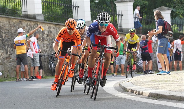 Momentka z cyklistického závodu seriálu Czech cycling Tour ve Frýdku-Místku.