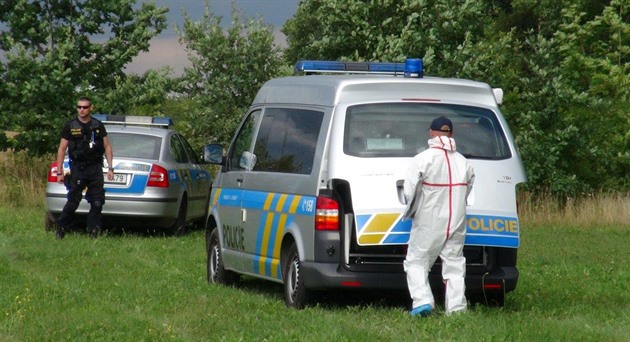 U elezniního tunelu v Hloubtín zemel po partnerské potyce pobodaný mu...