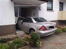 71-lety ridic po pouziti alkoholu(1promile)nezvladl zatacku a vjel do domu dne 15.8.2017 71-lety ridic po pouziti alkoholu(1promile)nezvladl zatacku a vjel do domu dne 15.8.2017