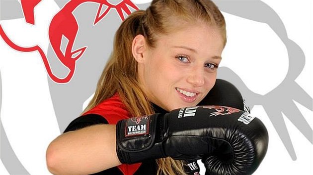 Její sportovní dráha se pojí s klubem Tiger team. Její sportovní dráha se pojí s klubem Tiger team.