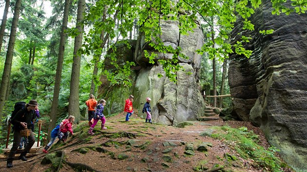 V červnu 2016 byly otevřeny nové turistické stezky v Adršpachu. V červnu 2016 byly otevřeny nové turistické stezky v Adršpachu.