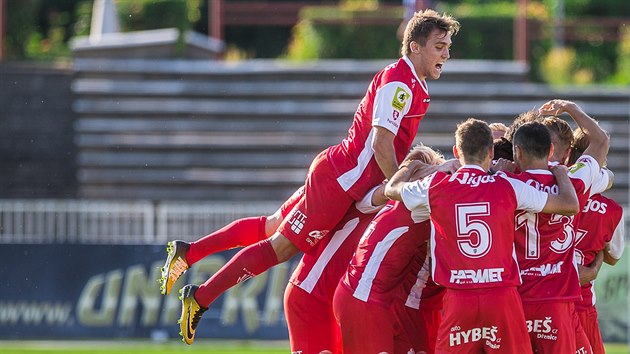 Radost fotbalistů Pardubic Radost fotbalistů Pardubic