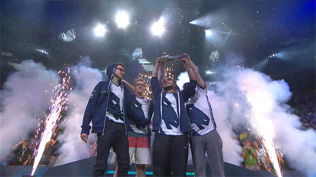 Turnaj The International ve hře DoTa2 nabídl rekordní výhry. Turnaj The International ve hře DoTa2 nabídl rekordní výhry.