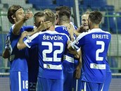 LIBERECKÁ RADOST. Fotbalisté Liberce slaví gól během utkání s Mladou Boleslaví. LIBERECKÁ RADOST. Fotbalisté Liberce slaví gól během utkání s Mladou Boleslaví.