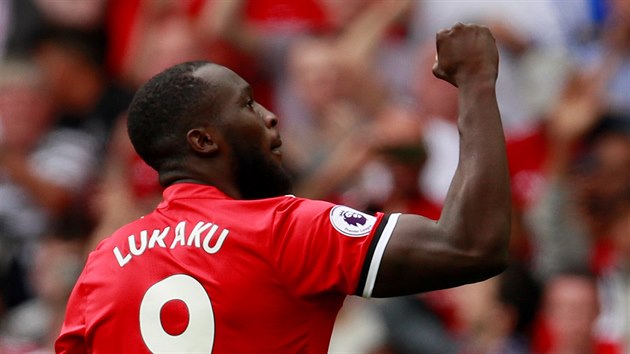 Romelu Lukaku z Manchesteru United slav gl v utkn proti West Hamu.