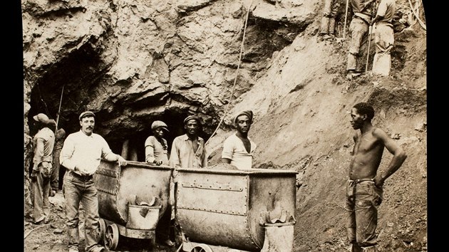 Diamantov dl v africkm Kimberley, rok 1910