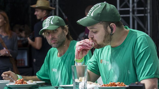 V rmci hudebnho festivalu Vizovick Trnkobran se konala populrn sout v pojdn vestkovch knedlk (19. srpna 2017).