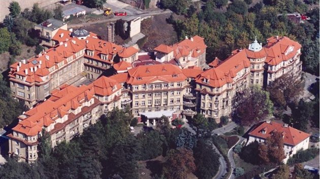 Leteck pohled na PMD dokazuje, e architekt Rudolf Keneck navrhl tehdej sanatorium v opravdu nezvykle velkorysm stylu.