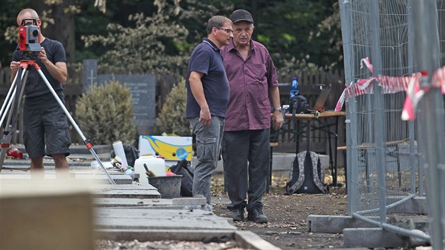 Antonn Zvada (vpravo) se bude podlet na obnov kostela v Gutech.