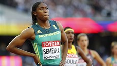 Caster Semenyaová v rozběhu na 800 metrů. Caster Semenyaová v rozběhu na 800 metrů.