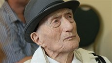 V izraelské Haifě v pátek ve věku 113 let zemřel nejstarší muž planety Jisrael... V izraelské Haifě v pátek ve věku 113 let zemřel nejstarší muž planety Jisrael...