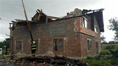 Vtrná smr v Bohuslavicích na Náchodsku pokodila velké mnoství stech dom...