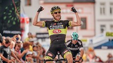 Cyklista Josef Černý ze stáje Elkov se raduje z vítězství ve třetí etapě Czech... Cyklista Josef Černý ze stáje Elkov se raduje z vítězství ve třetí etapě Czech...